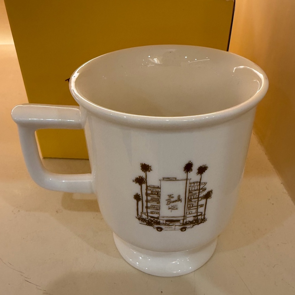Lalaland Cafe x Beverly Hills Hotel pedestal ceramic Mug 10.5oz